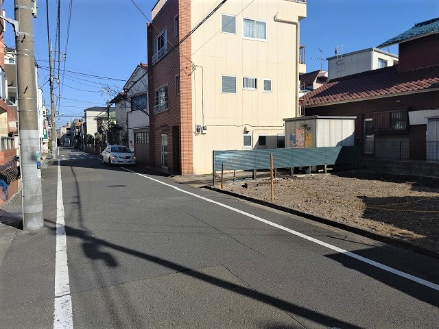 現地含む前面道路