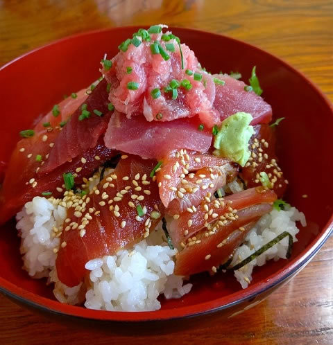 まぐろ丼